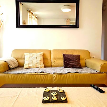 שיבניק Apartman Square View מראה חיצוני תמונה